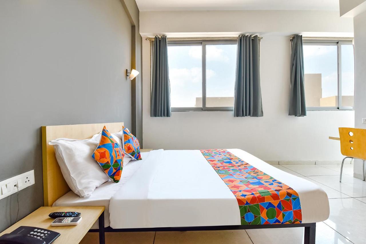 Fabhotel Kaviya - Bopal أحمد أباد المظهر الخارجي الصورة