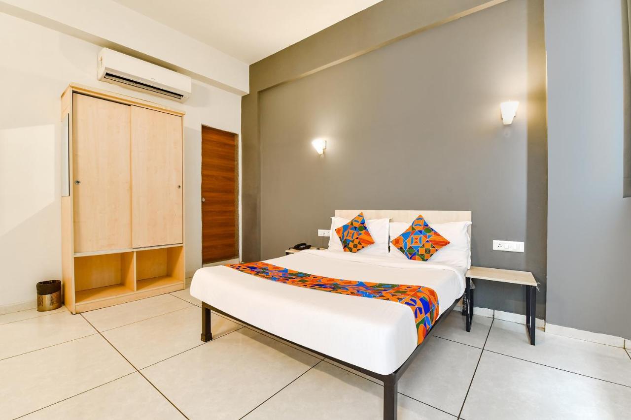 Fabhotel Kaviya - Bopal أحمد أباد المظهر الخارجي الصورة